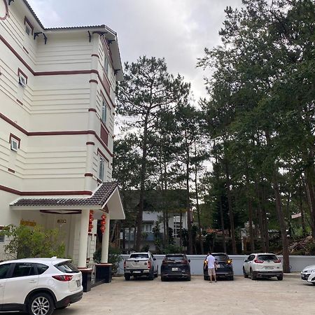 Khach San Hung Viet Hotel Kon Tum  Exterior foto