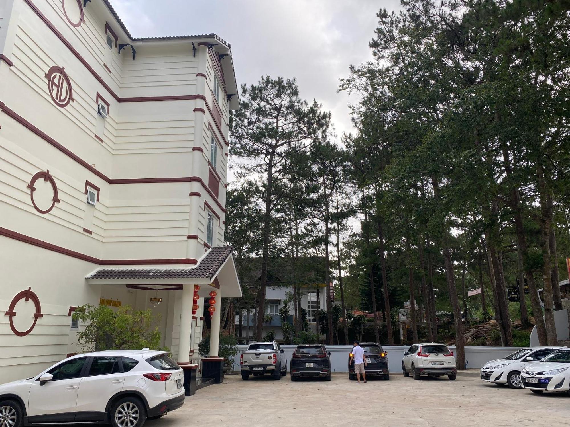 Khach San Hung Viet Hotel Kon Tum  Exterior foto